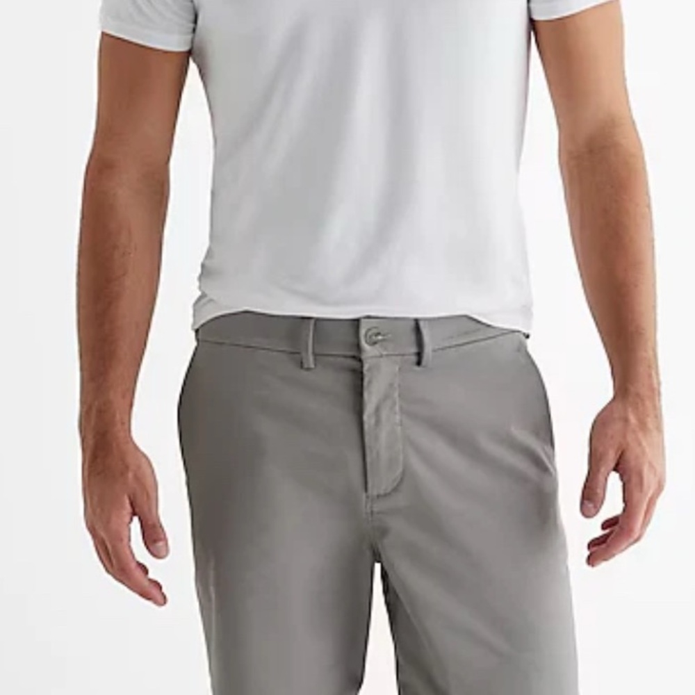 Express Men's Light Gray Flat Front Shorts